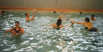 People having fun in the swimming pool